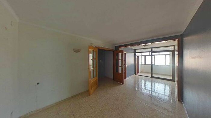 Piso en venta de 3 habitaciones en Cataluña, Barcelona