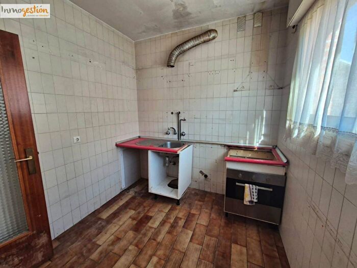 Casas en venta y pisos alquiler - 2