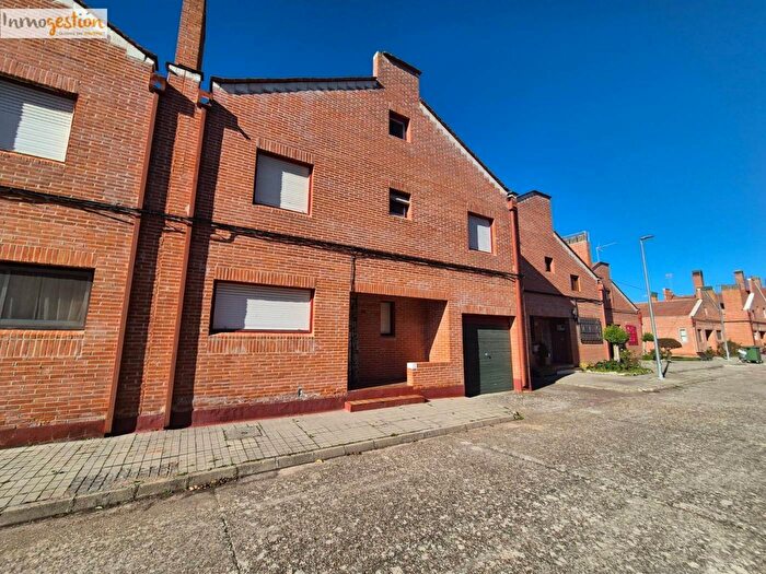 Casa en venta de 3 habitaciones en Castilla y León, Valladolid