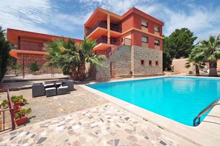 Casa en venta de 9 habitaciones: Comunitat Valenciana, Alicante