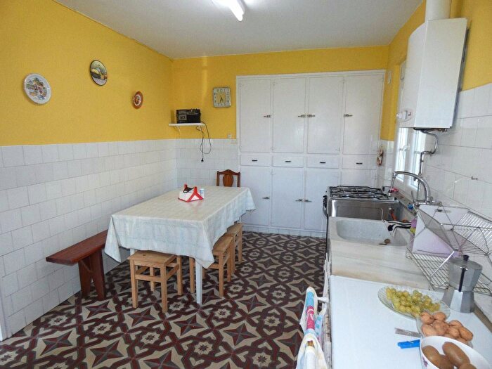 Casas en venta y pisos alquiler - 2