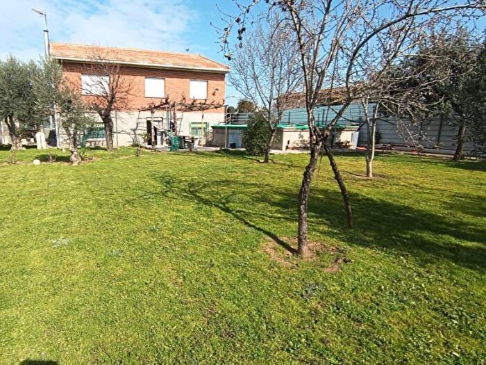 Casa de 6 habitaciones en venta en Comunidad de Madrid, Madrid