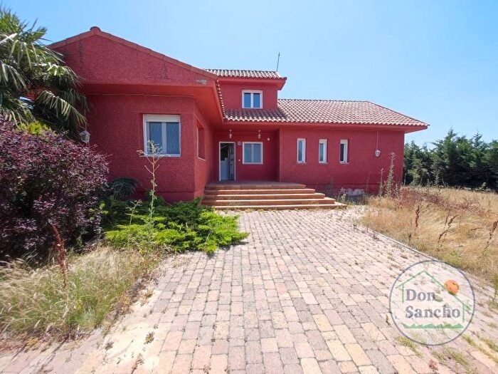 Casa de 3 habitaciones en venta en Castilla y León, Valladolid