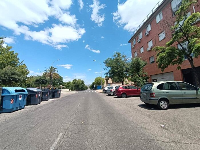 Piso en venta de 3 habitaciones en Andalucía, Córdoba