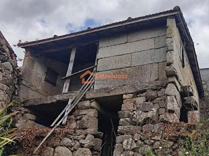 Casa en venta de 2 habitaciones, Galicia, Ourense