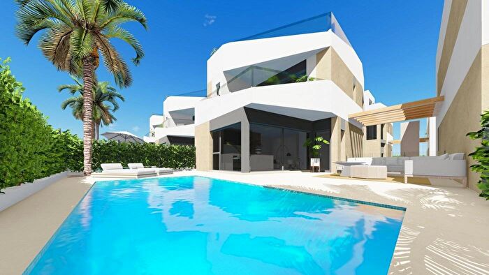 Casa en venta de 3 habitaciones: Comunitat Valenciana, Alicante