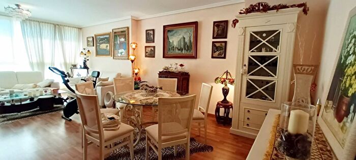 Piso de 2 habitaciones en venta en Comunitat Valenciana, Alicante