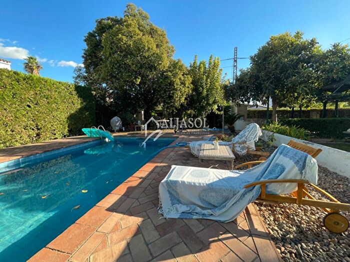 Casa en venta de 3 habitaciones: Andalucía, Sevilla
