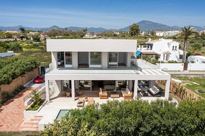 Casa en venta de 5 habitaciones en San Pedro de Alcántara, San Pedro de Alcántara pueblo