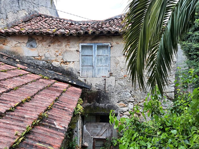 Casa en venta de 3 habitaciones: Neda, A Coruña