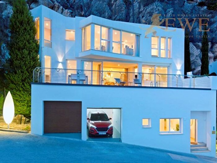 Casa en venta de 5 habitaciones en Comunitat Valenciana, Alicante