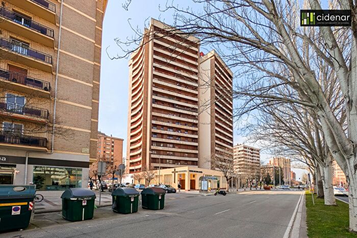 Piso en venta de 4 habitaciones, Iturrama, Pamplona Iruña