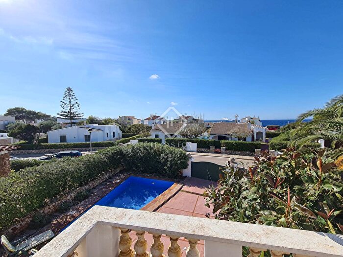 Casa en venta de 4 habitaciones, Cala Blanca, Ciutadella de Menorca