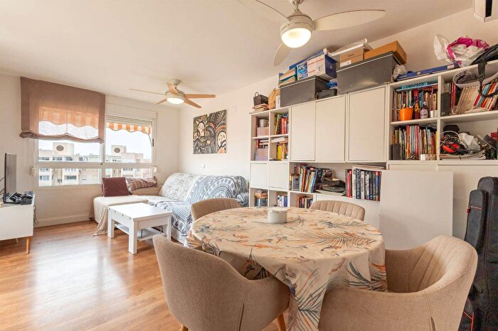 Piso en venta de 3 habitaciones en Comunitat Valenciana, Alicante