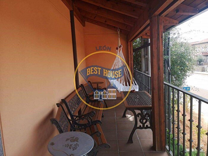 Casa en venta de 3 habitaciones en Castilla y León, León