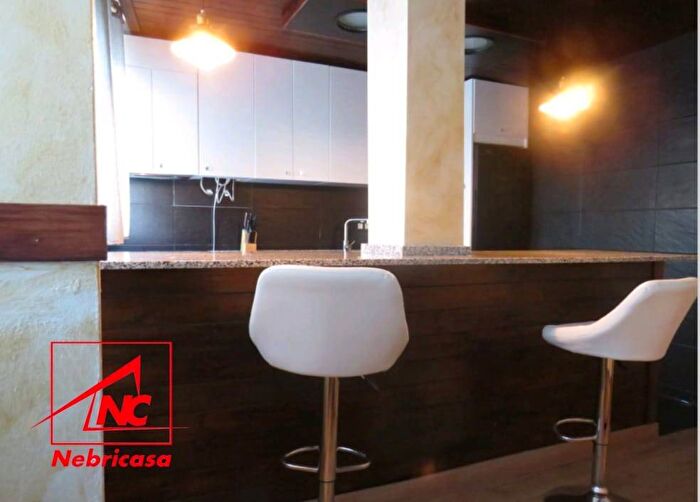 Casas en venta y pisos alquiler - 3
