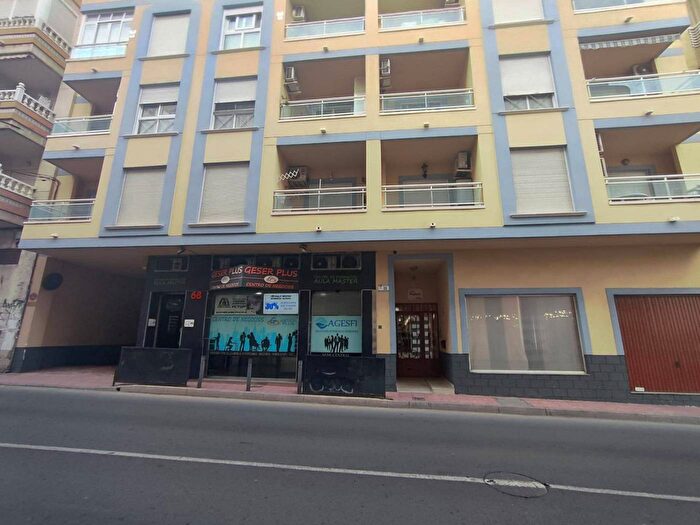Piso de 3 habitaciones en venta en Comunitat Valenciana, Alicante