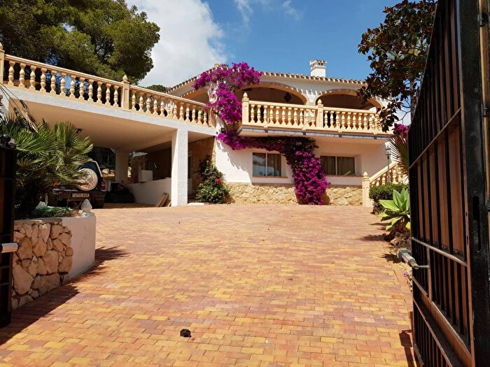 Casa de 5 habitaciones en venta en Comunitat Valenciana, Alicante