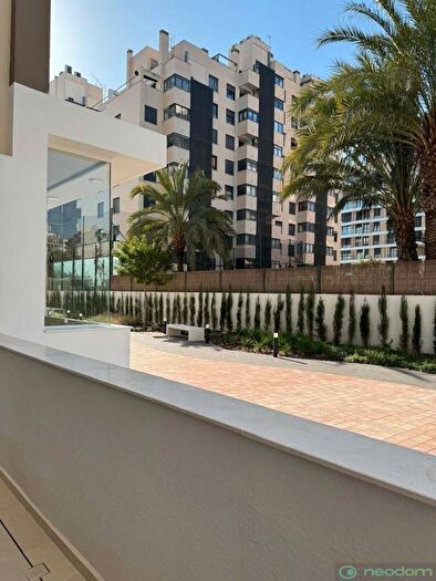 Piso de 4 habitaciones en venta en Comunitat Valenciana, Alicante
