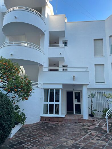 Piso en venta de 2 habitaciones en Este, Cerrado de Calderón Hacienda Paredes