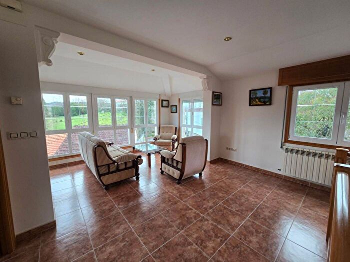 Casa en venta de 4 habitaciones en Galicia, Ourense