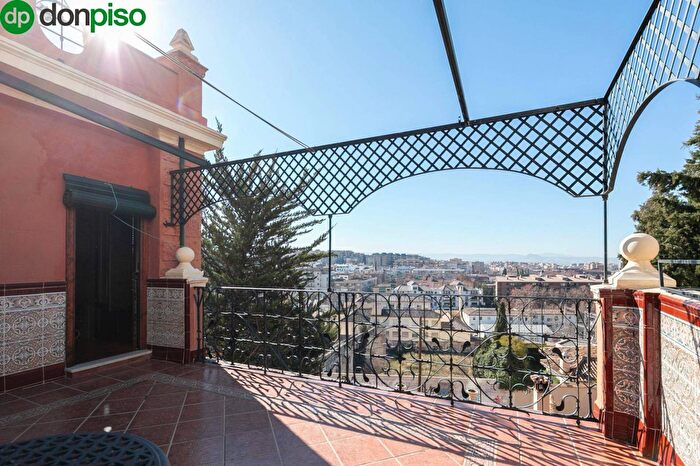 Andalucía, Granada: Casa en venta de 4 habitaciones