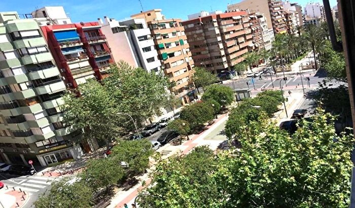 Piso en venta de 7 habitaciones: Centro, Ensanche Diputación