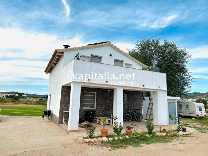 Casa en venta de 4 habitaciones en Comunitat Valenciana, València