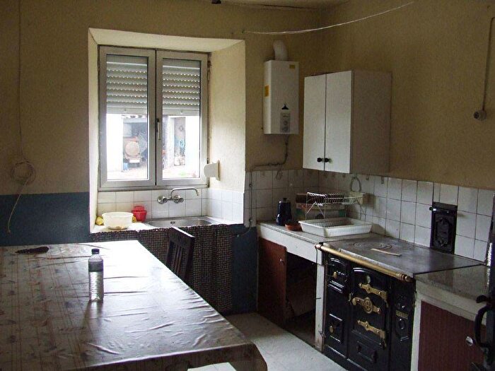 Casas en venta y pisos alquiler - 2