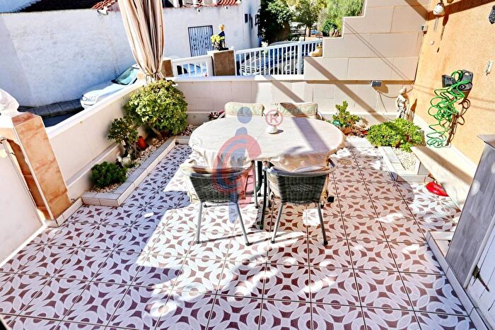 Casa en venta de 3 habitaciones en Comunitat Valenciana, Alicante