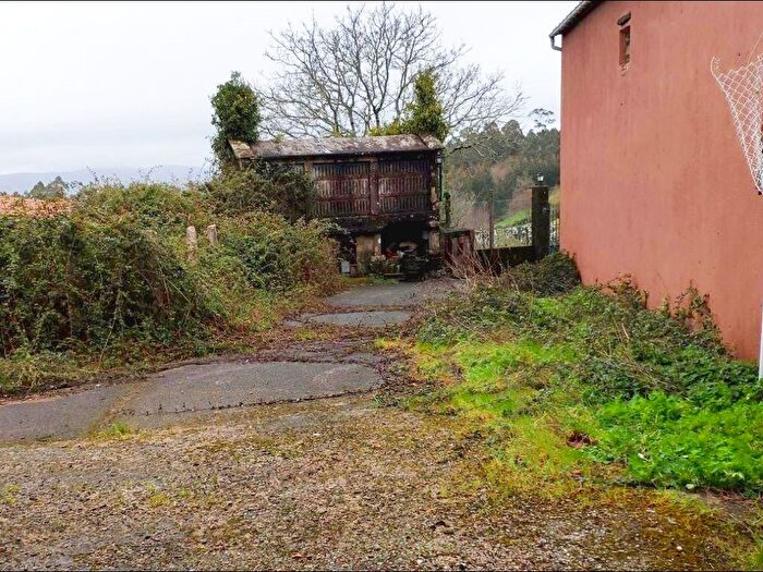 Casa de 2 habitaciones en venta en Campo Lameiro, Pontevedra
