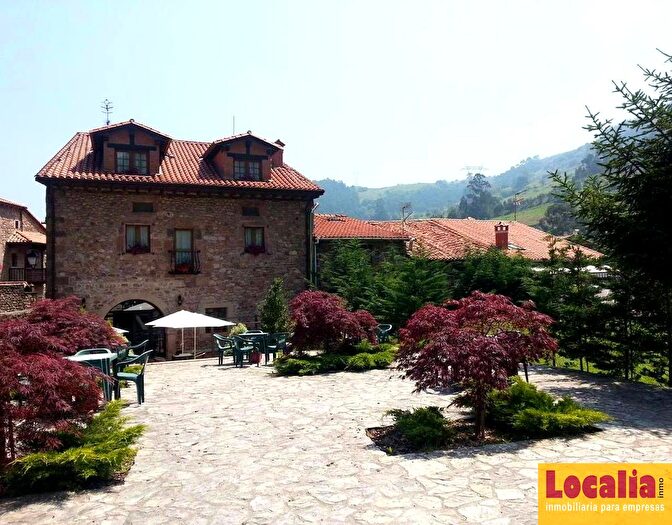 Casa de 8 habitaciones en venta en Cartes, Cantabria