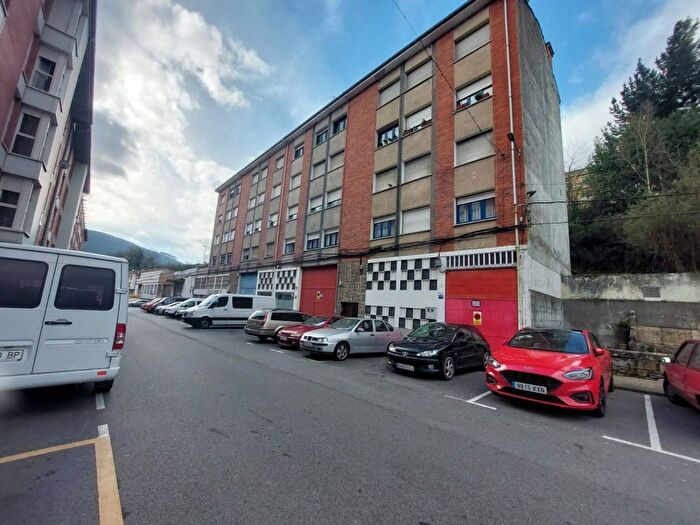 Piso en venta de 3 habitaciones, Principado de Asturias, Asturias