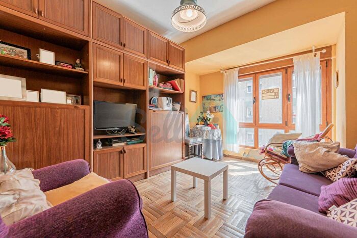 Piso en venta de 3 habitaciones, Principado de Asturias, Asturias