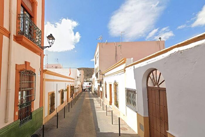 Andalucía, Almería: Casa en venta de 4 habitaciones