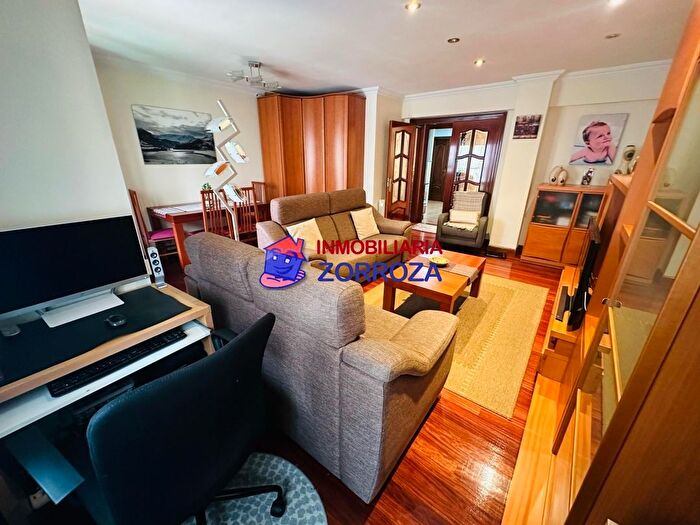 Casas en venta y pisos alquiler - 3