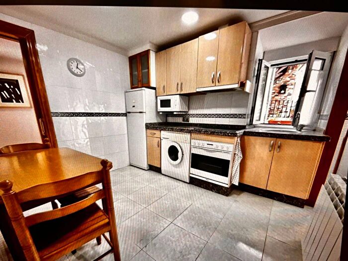 Casas en venta y pisos alquiler - 2