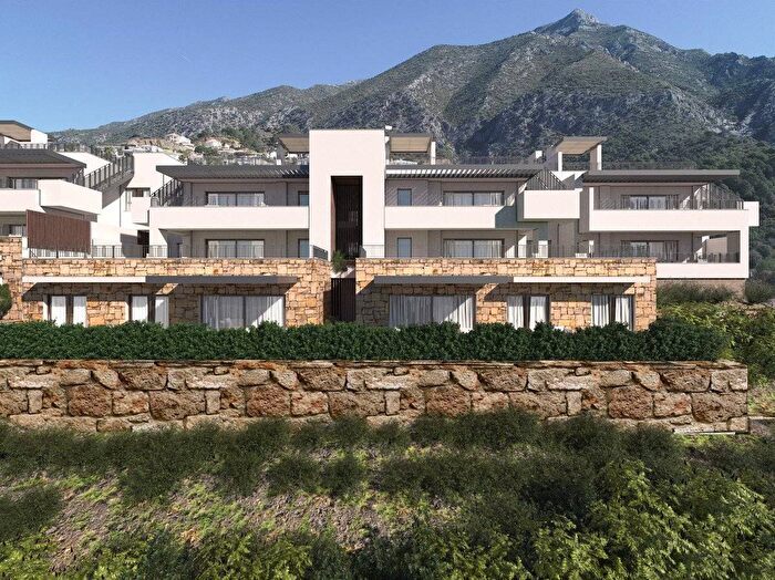 Piso en venta de 3 habitaciones en Istán, Andalucía