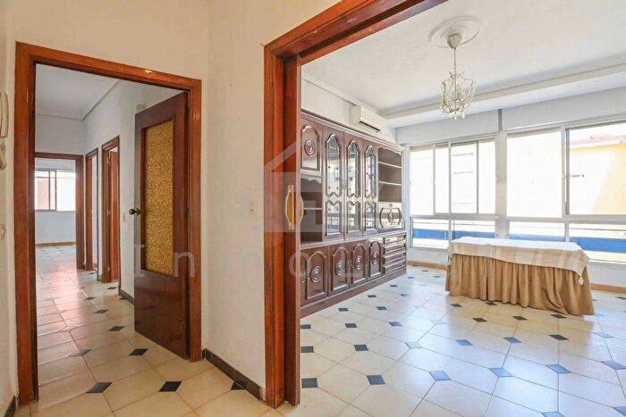 Piso en venta de 4 habitaciones: Andalucía, Sevilla