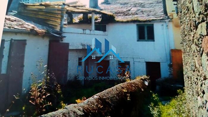 Casa en venta de 4 habitaciones: Viveiro, Lugo