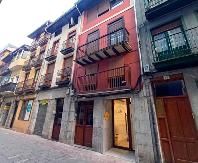 Casas en venta y pisos alquiler - 2