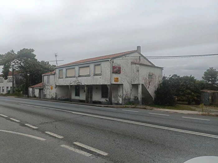 Casa en venta de 4 habitaciones en Galicia, A Coruña