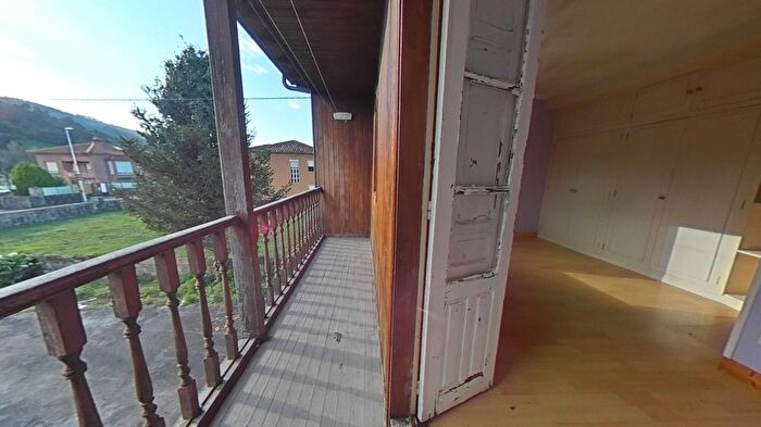 Casas en venta y pisos alquiler - 3