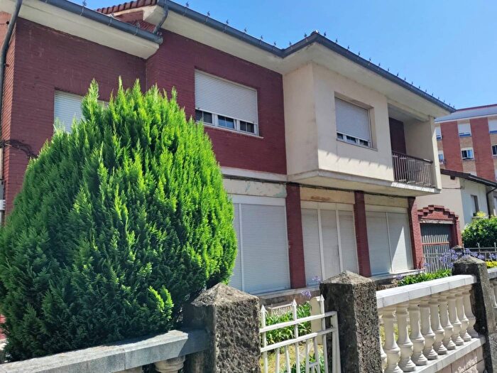 Cantabria, Cantabria: Casa en venta de 3 habitaciones
