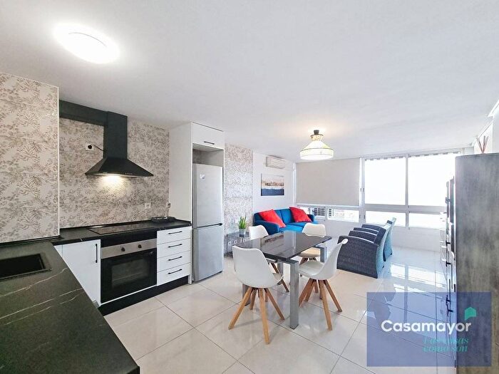 Casas en venta y pisos alquiler - 2