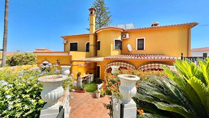Casa en venta de 7 habitaciones: Andalucía, Málaga