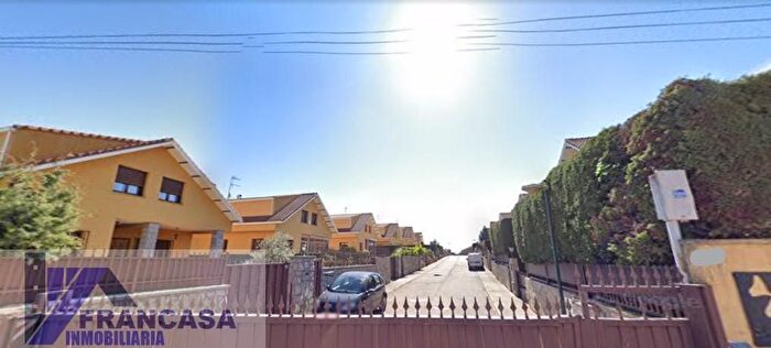 Casa de 4 habitaciones en venta en Santovenia de la Valdoncina, León