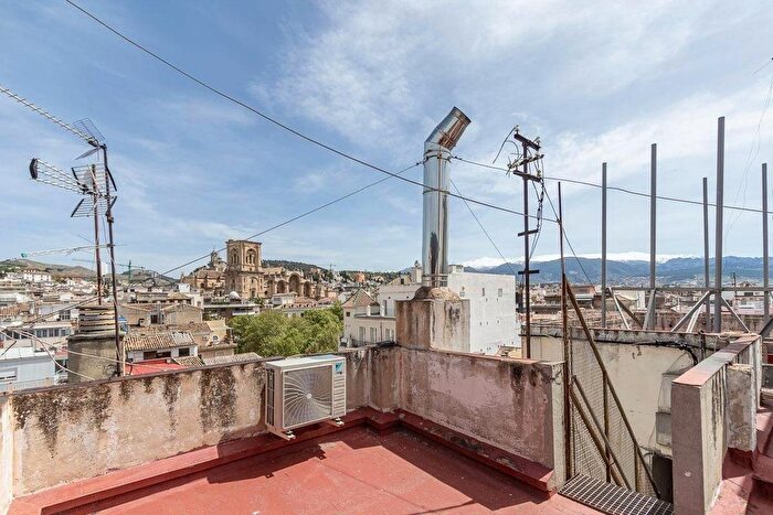 Andalucía, Granada: Piso en venta de 5 habitaciones