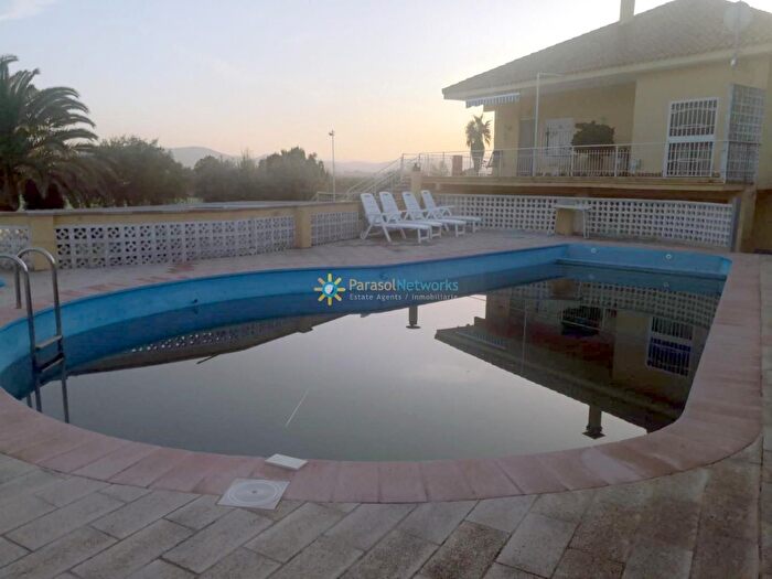 Casa en venta de 5 habitaciones: Gavarda, Valencia