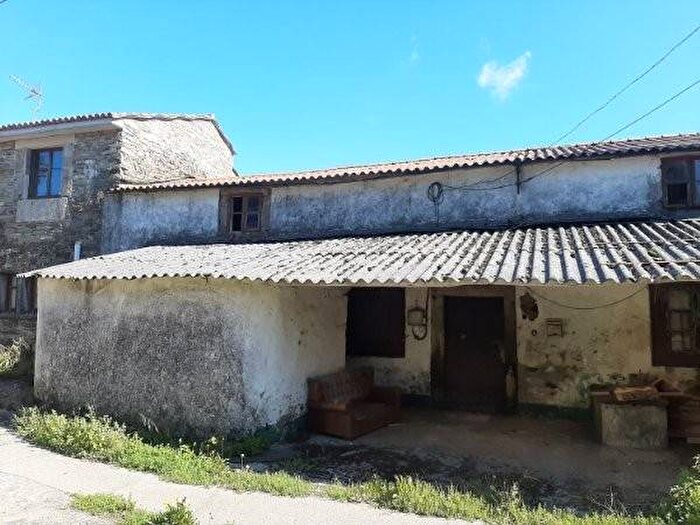 Casa en venta de 4 habitaciones: Galicia, A Coruña